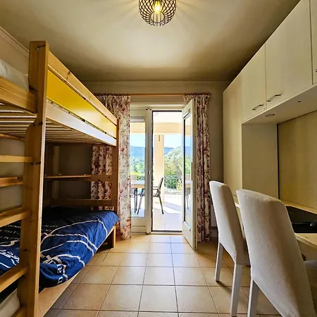 Les Hirondelles * Beaufort (Herault)