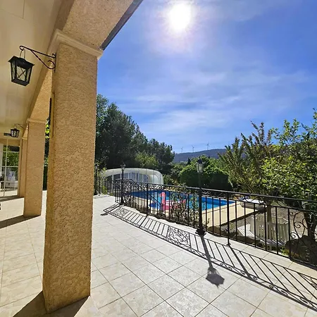 Les Hirondelles Beaufort (Herault)